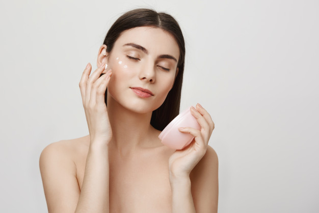 Cara Mudah Mendapatkan Glass Skin Pada Wajah