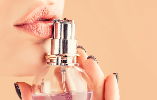 6 Parfum Wanita yang Tercium dari Jarak Jauh dan Wangi, Manakah Favoritmu?