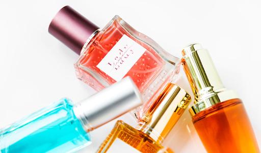4 Cara Membuat Komposisi Parfum Tetap Wangi dan Tahan Lama, Ini Dia!