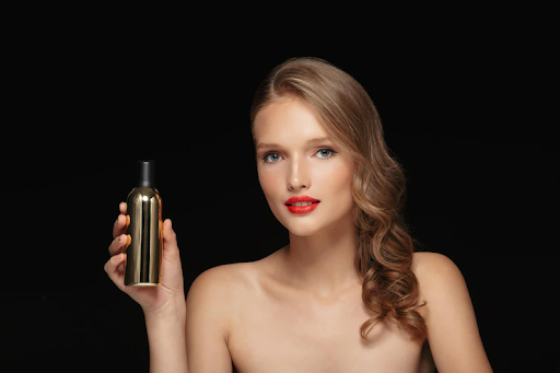 Top Pick 7 Parfum Wanita Terwangi yang Aromanya Unik, Ada di C&F!
