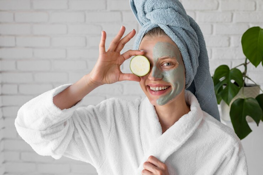 8 Ide Resep Masker Wajah Alami yang Aman untuk Kulit Sehat dan Glowing