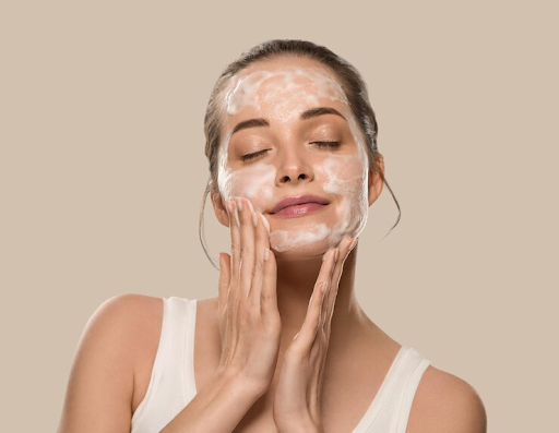 8 Cara Mencuci Muka yang Benar untuk Kulit Bersih dan Glowing