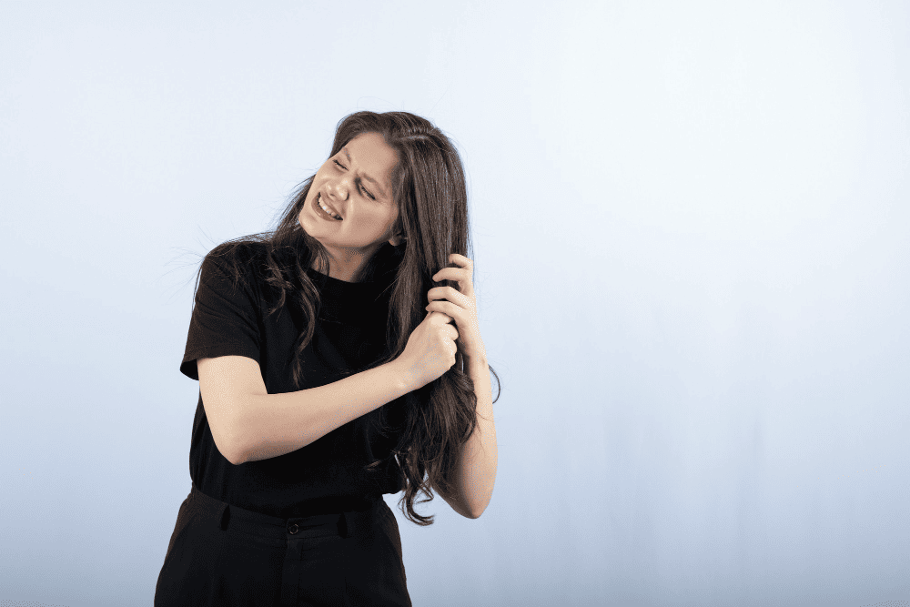 Cara Melembutkan Rambut Kasar dan Mengembang, Praktis!