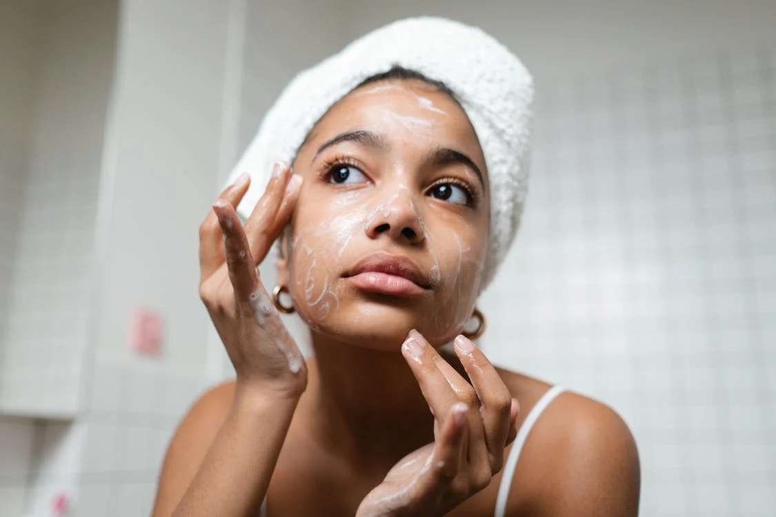 Cleansing Oil dan Balm Terbaik yang Bikin Kulit Auto Glow Up!