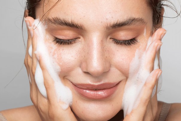 Mengatasi Kulit Kusam dan Kotor dengan Skincare Facial Wash