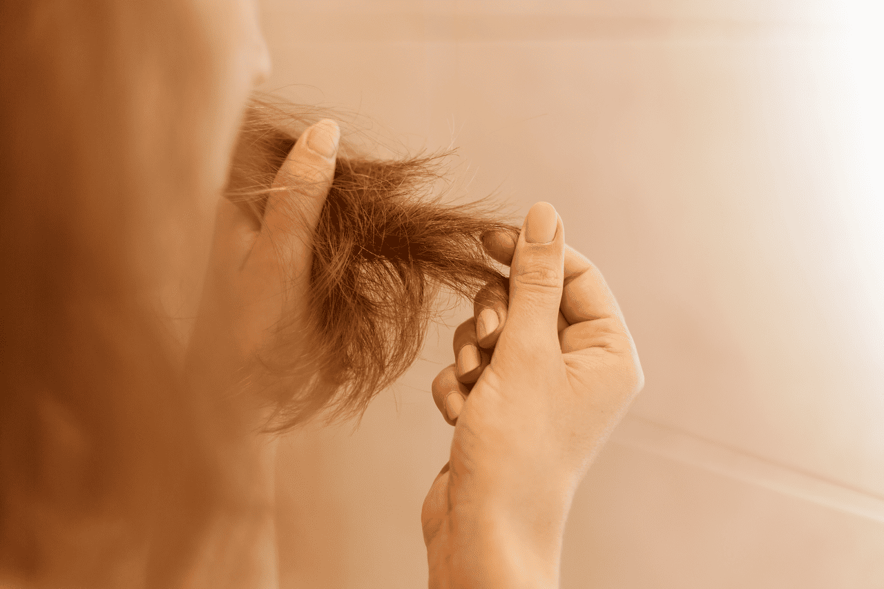 Apa Itu Frizzy Hair? Kenali Ciri-Ciri dan Cara Mengatasinya