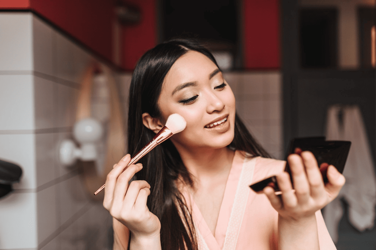 Kulit Acne-Prone? Ini Make Up yang Wajib Kamu Coba