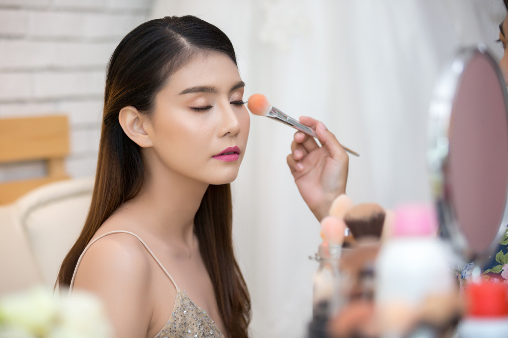 Kenali Jenis-Jenis Make Up Look, Biar Gayamu Makin On Point!