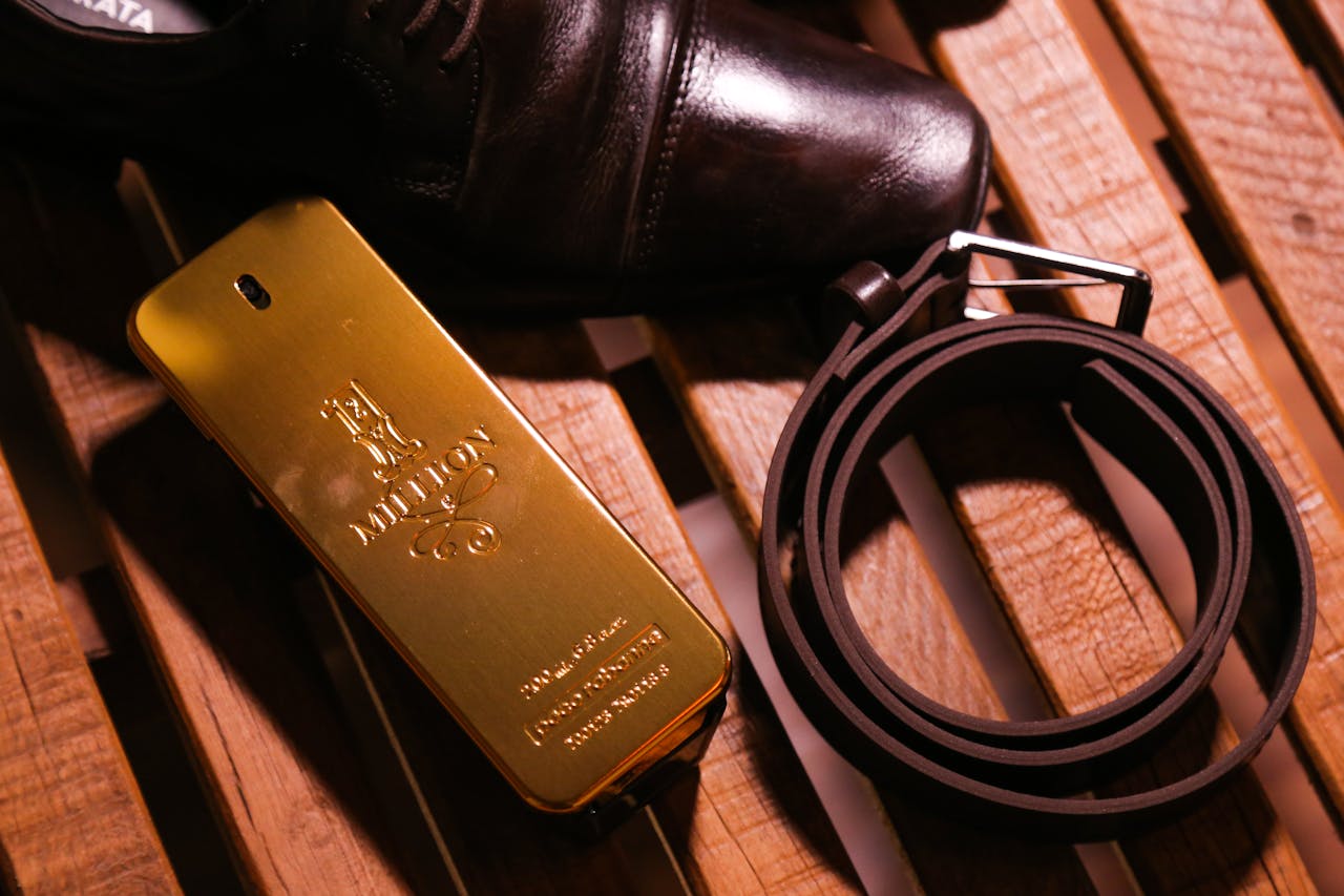 Aroma Khas Parfum Leather dan Rekomendasi Produknya