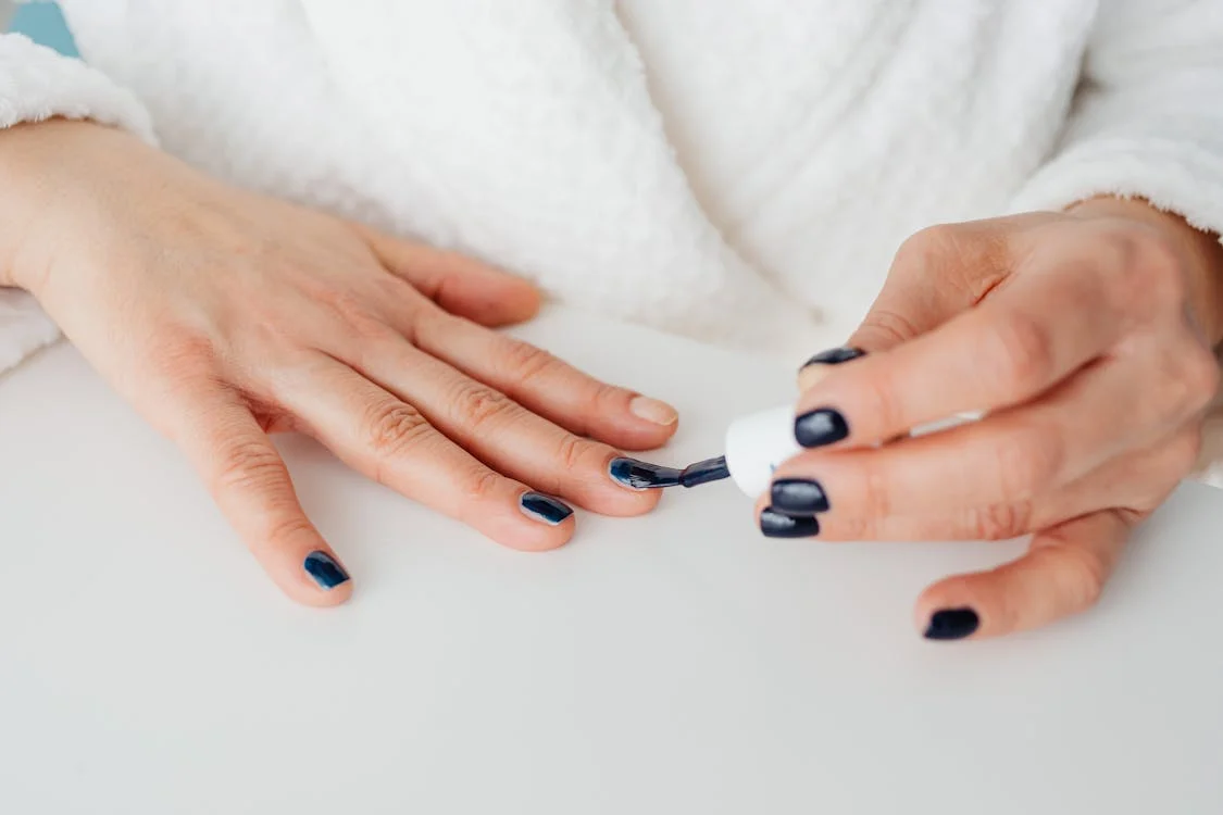Perbedaan Nail Polish dan Gel Polish, Mana yang Paling Cocok?