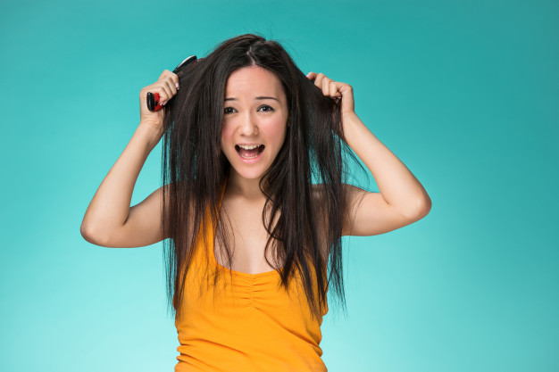 Rambut Mengembang? Atasi dengan 4 Cara Berikut di Rumah