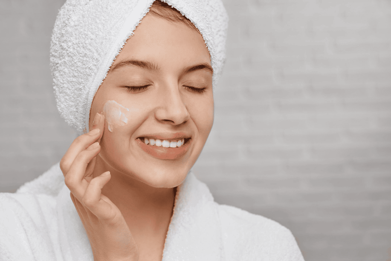 7 Rekomendasi Day Cream yang Bikin Wajah Cerah dan Lembap