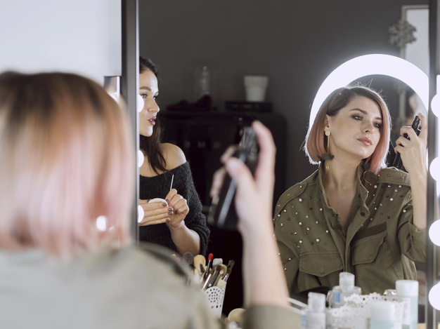 5 Fungsi Setting Spray untuk Hasil Makeup Flawless dan Tahan Lama