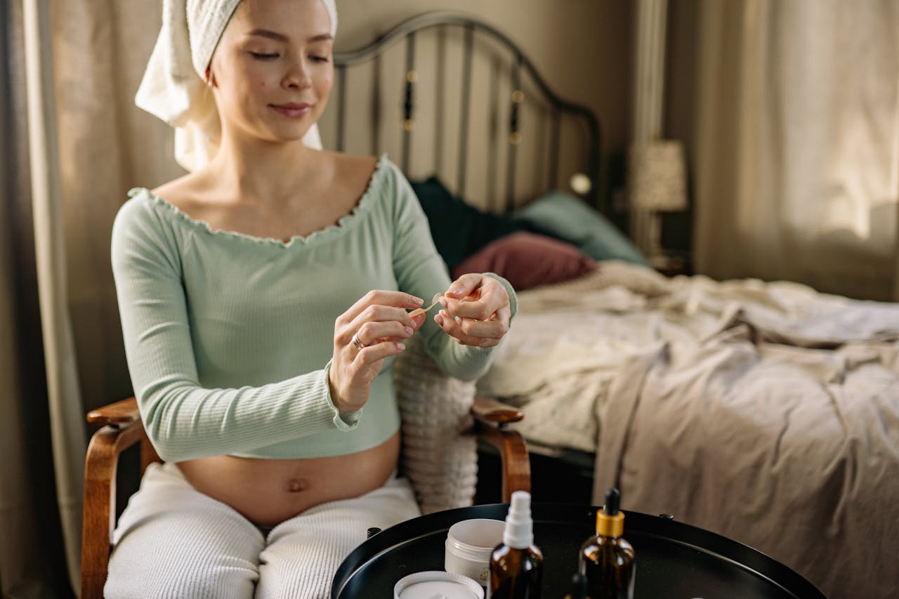 5 Rekomendasi Skincare untuk Ibu Hamil dan Menyusui