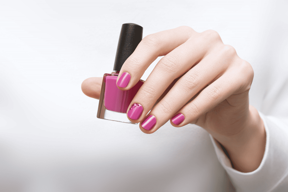 9 Warna Kutek yang Bikin Kulit Cerah, Makin Stand Out!